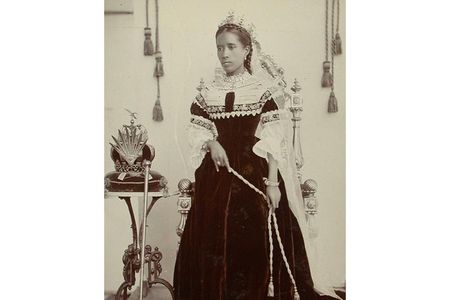 Ranavalona III succeeded her great-aunt, Ranavalona II, in 1883.
