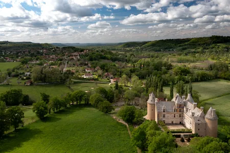 The Ch&acirc;teau de Montal's early Renaissance style marked a transition from the medieval fortresses that dot a landscape so keenly fought over by the English and French during the Hundred Years&rsquo; War.