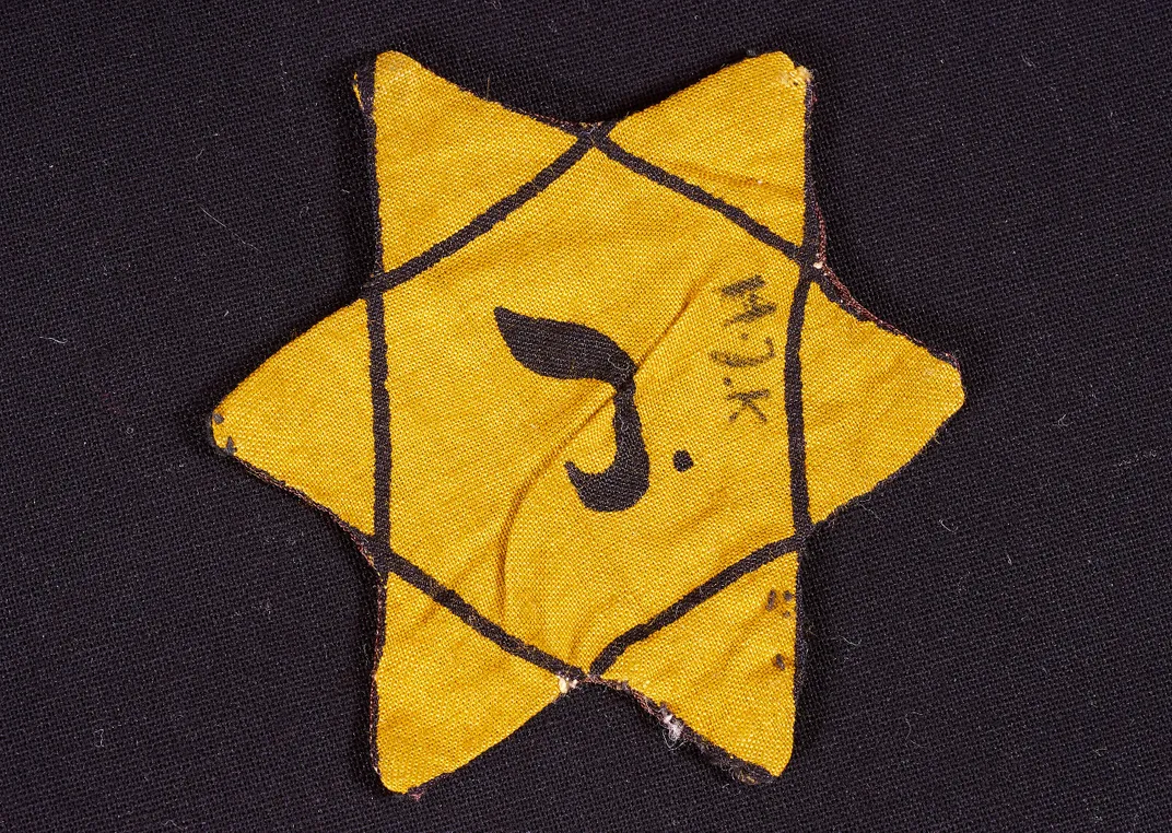 The Belgian version of the yellow star