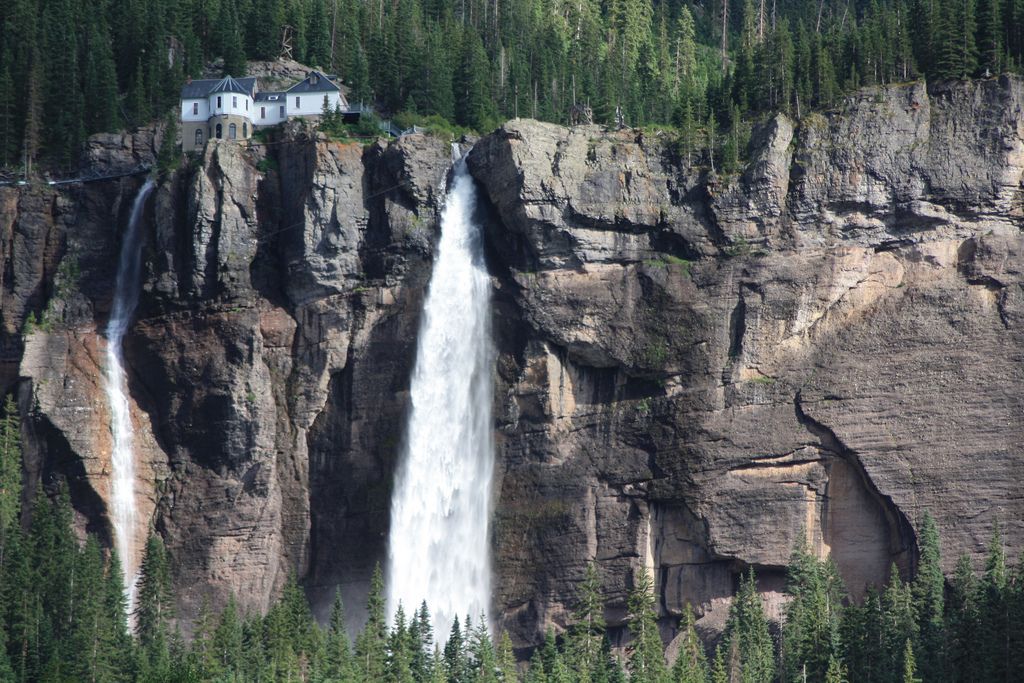 Things to see. Брайдлвейл водопад. Водопад в Колорадо. Bridal Veil Falls. США штат Колорадо водопад Бридал-Вейл.