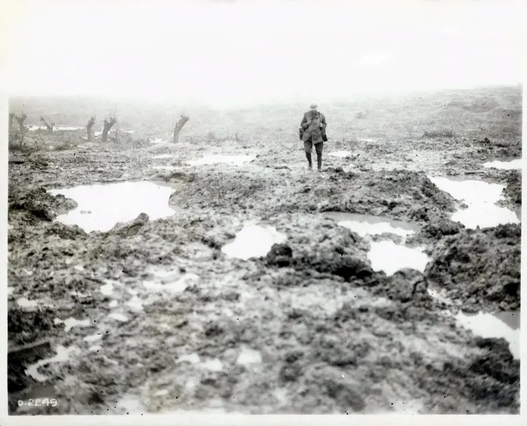 Muddy no man’s land, 1917