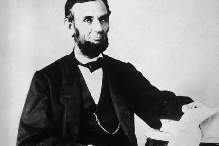Born in a one-room log cabin in Kentucky, Abraham Lincoln rose to the presidency in 1861.

