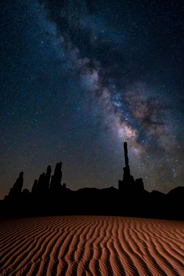 Monumental Milky Way thumbnail