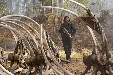 Adam Driver stars in the new movie 65.