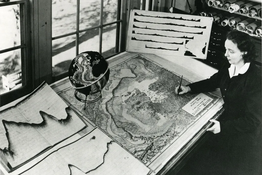 Tharp_early1950s_dp.jpg