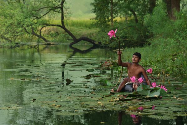 Man in green thumbnail
