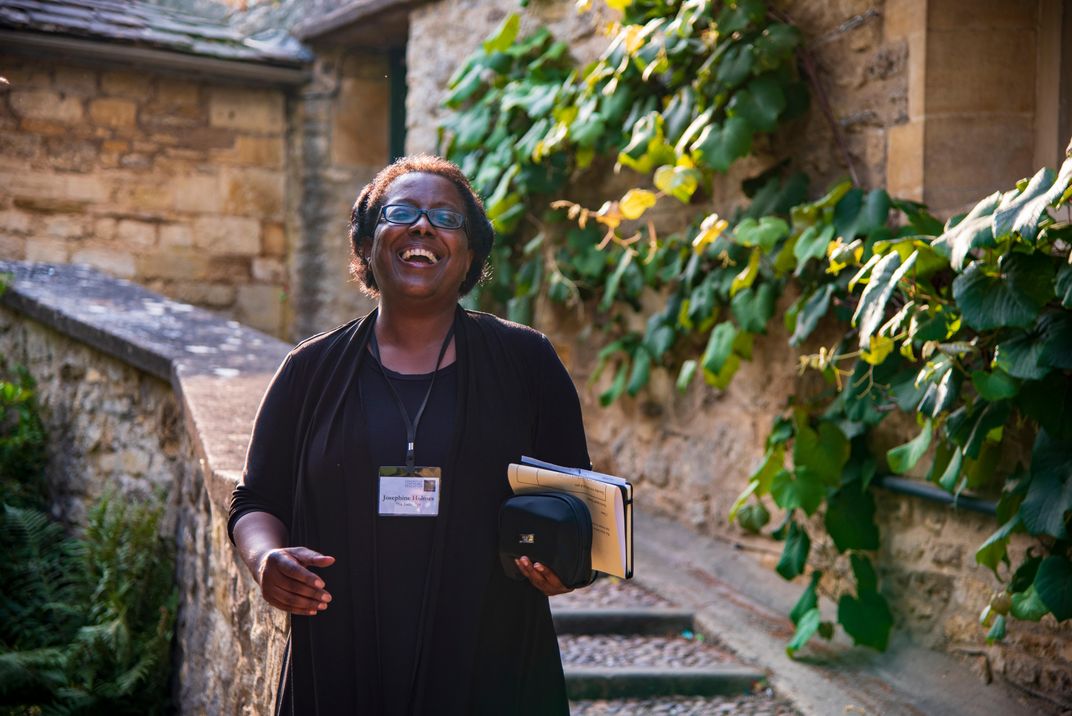 Smithsonian Journeys traveler at Merton. Credit: Wade Jennings