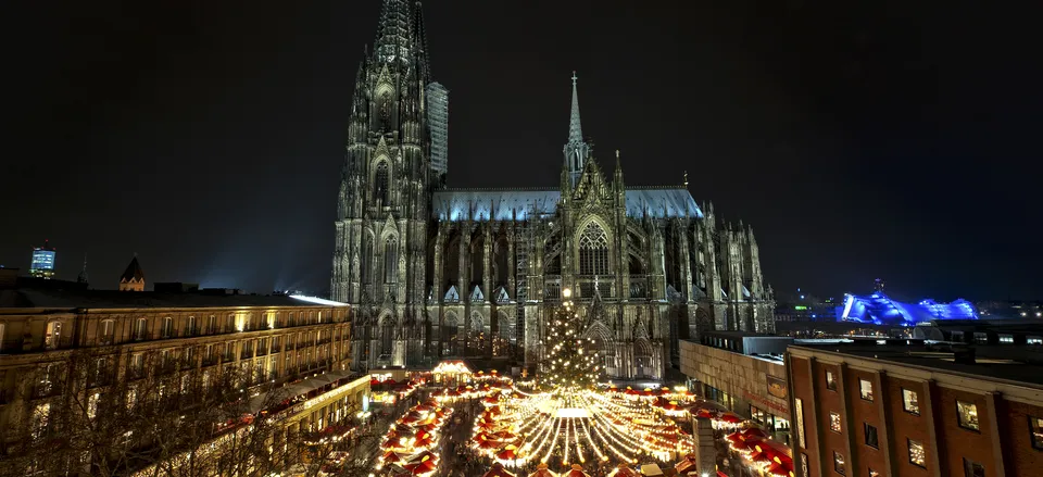  Holiday market in Cologne 