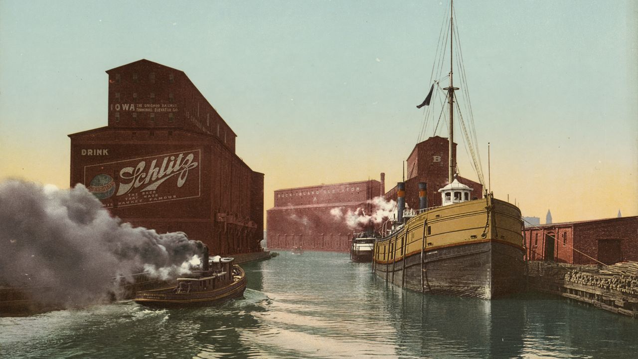 Schlitz Beer, an Iconic Midwestern Pour, Runs Dry in Chicago After