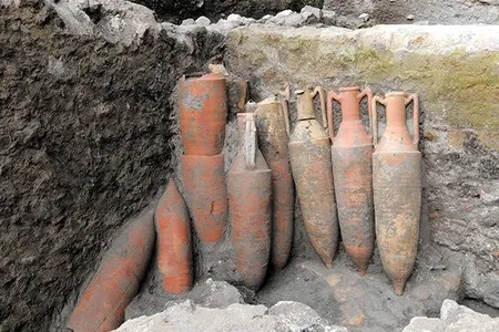 Researchers found several&nbsp;amphorae, ancient vases that stored wine, in one of the old villa's rooms.