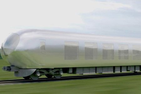 Japan'a see-through trains