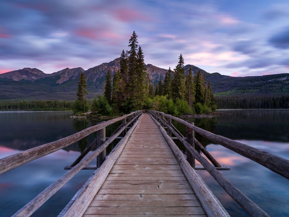 Path to Pyramid Island | Smithsonian Photo Contest | Smithsonian Magazine