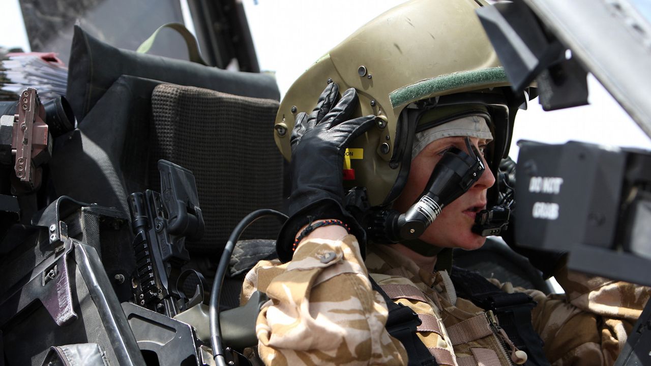 Apache Helicopter Pilot Mos