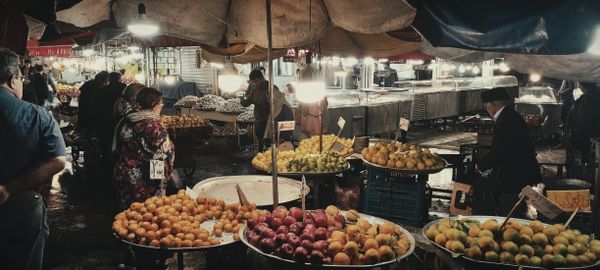 The old market of Rasht thumbnail