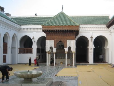 A courtyard in front of a mosque adjacent to the al-Qarawiyyin Library, pre-restoration.