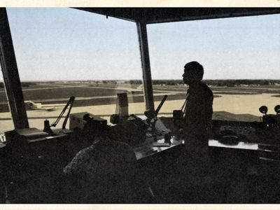 Moisant Air Traffic Control Tower, New Orleans, 1977. “If you make it here, you can work traffic anywhere in the country,” a veteran controller told the author.