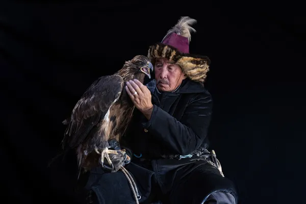 Eagle Hunter 1, Mongolia thumbnail