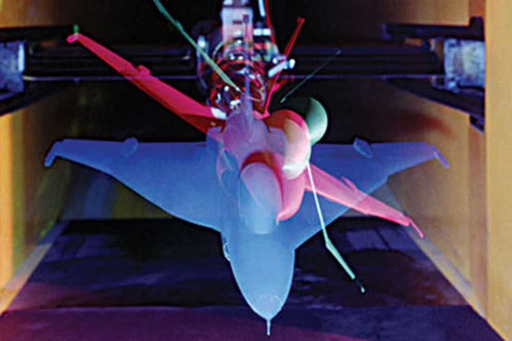 bizjet-main-388-mar06.jpg