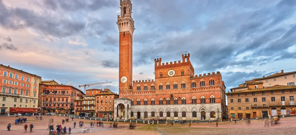  The Campo, or main square, in Siena 