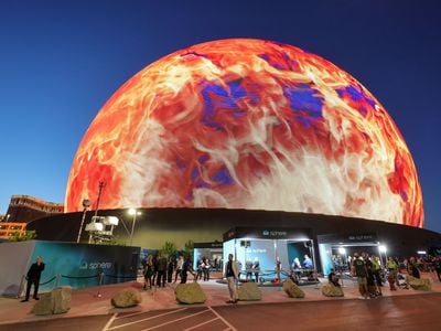 Sphere lights up during its grand opening on September 29, 2023 in Las Vegas, Nevada.&nbsp;