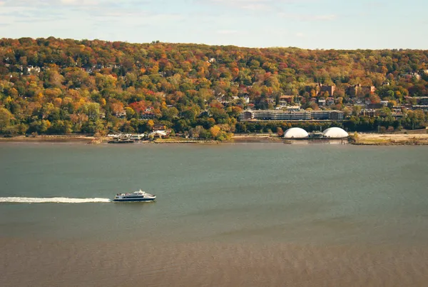 Autumn by the Hudson River thumbnail