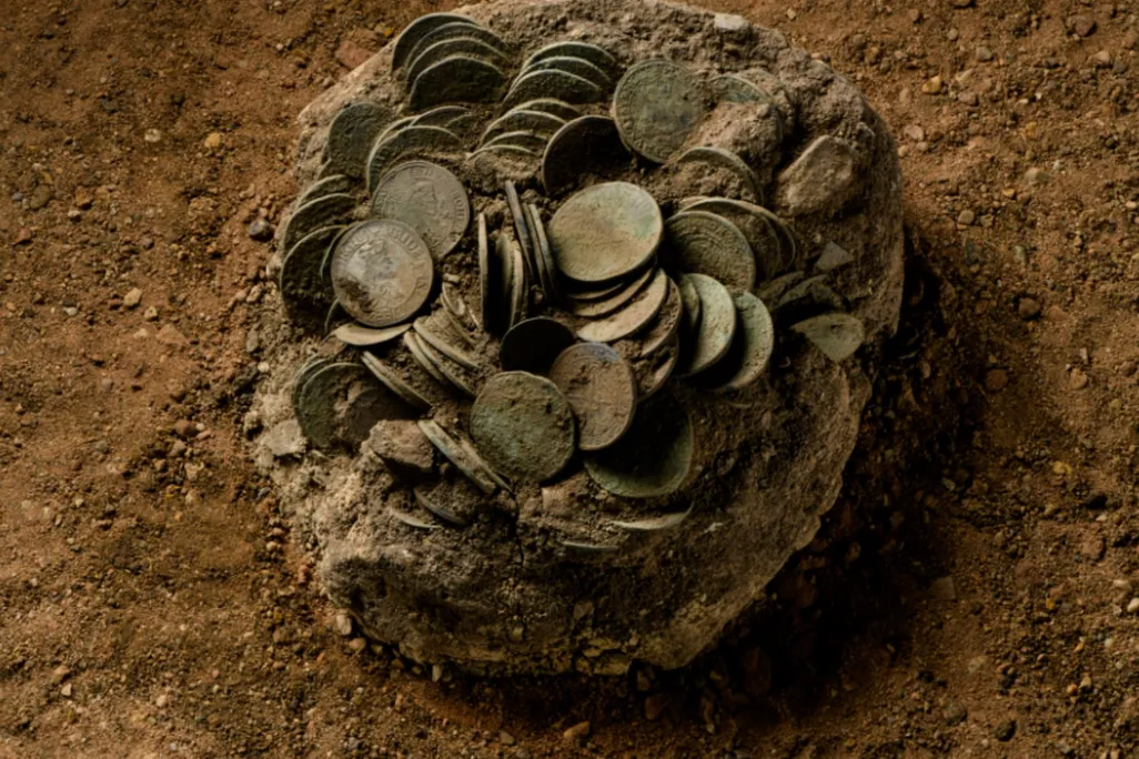 大特価 意味 Found Coins Silver of Stash This in a to Belonged Germany その他