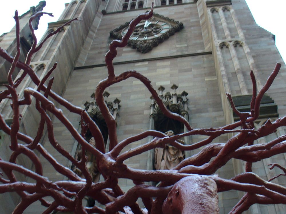 Sculptor Steve Tobin used its roots as the base for bronze sculpture