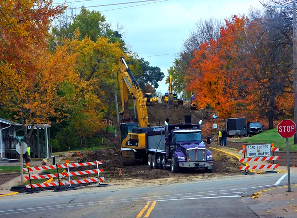 Road Closed to Thru' Traffic thumbnail