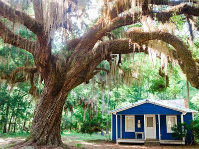 A restored oyster cottage, the Frances Jones House on Daufuskie Island is available as a vacation rental.