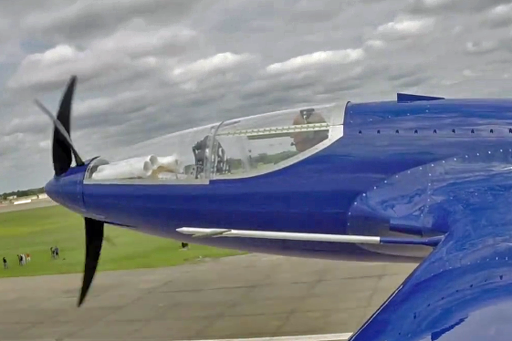 Bugatti 100p first flight.png