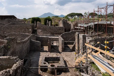 The researchers based their conclusions on an intact ancient construction site found at Pompeii.