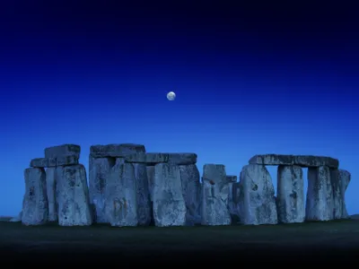 Were Stonehenge's Builders Guided by the Moon? image