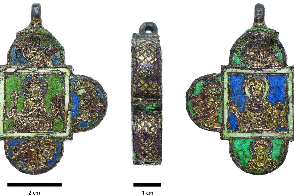 800-year-old pendant from Mainz