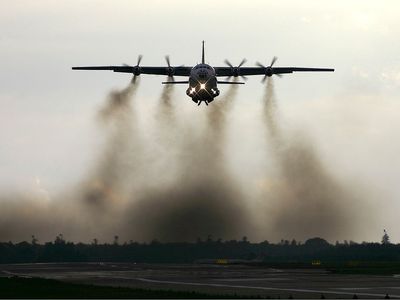 An Antonov An-12, the type of military transport aircraft used in World War Z.