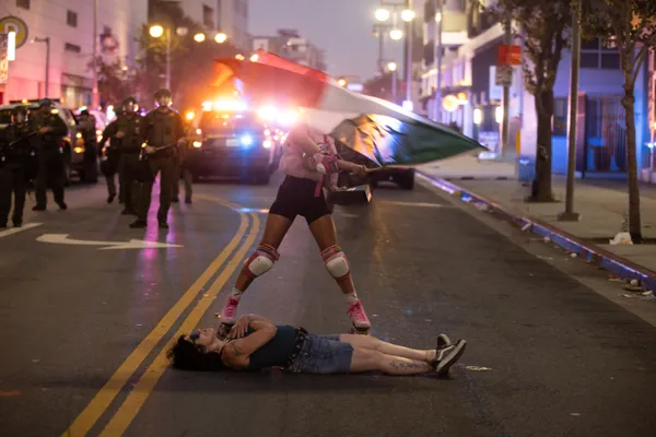 Flag In Motion thumbnail