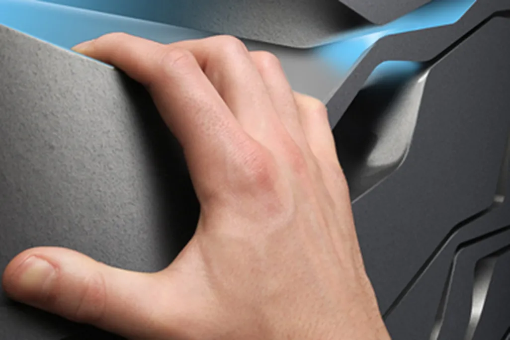 The hand holds on the Nova