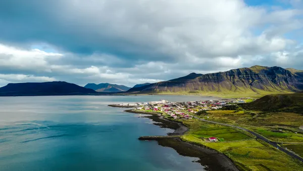 Grundarfjörður: A Village in the Shadow of Kirkjufell thumbnail