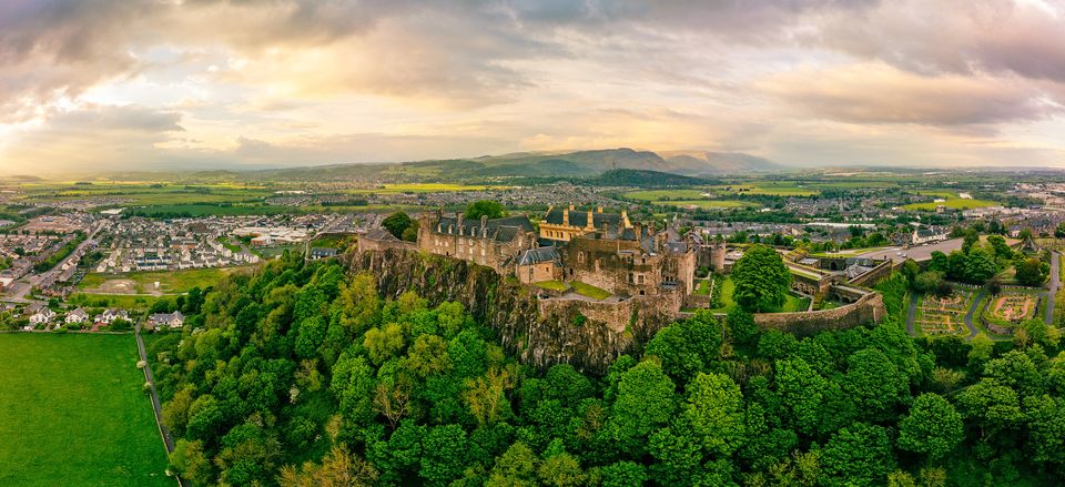  Panoramic view of Stirling Castle and environs 