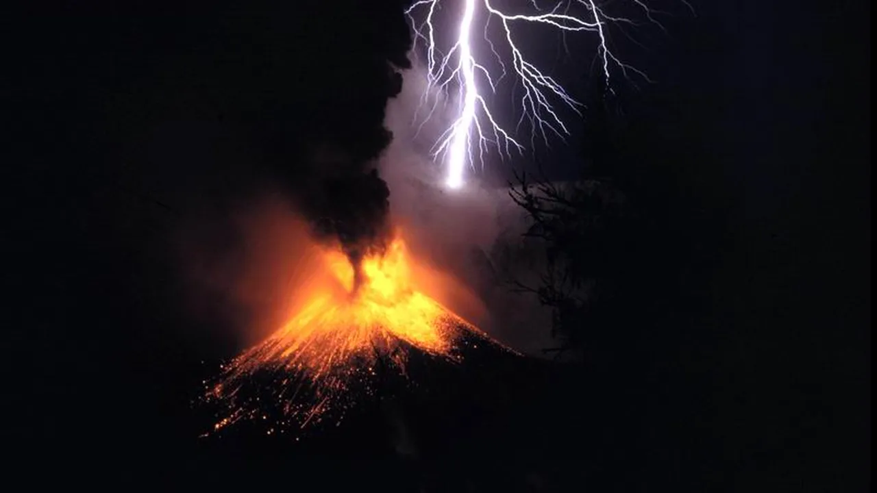 tobacco eruption Ancient Humans Weathered the Toba Supervolcano Just Fine