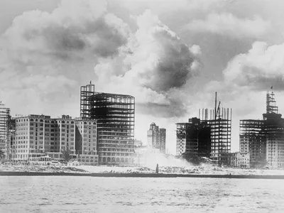How Dreams of Buried Pirate Treasure Enticed Americans to Flock to Florida During the Roaring Twenties image