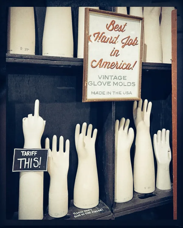 The Gloves are Off: Old School Advertising Meets Modern Tomfoolery thumbnail