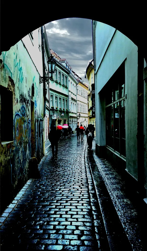 Rainy day in Prague thumbnail