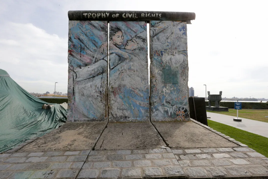 Berlin Wall UN