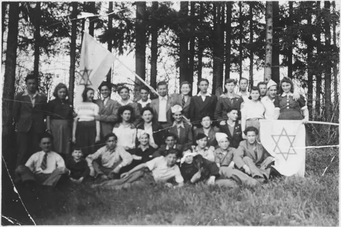 Group with flags