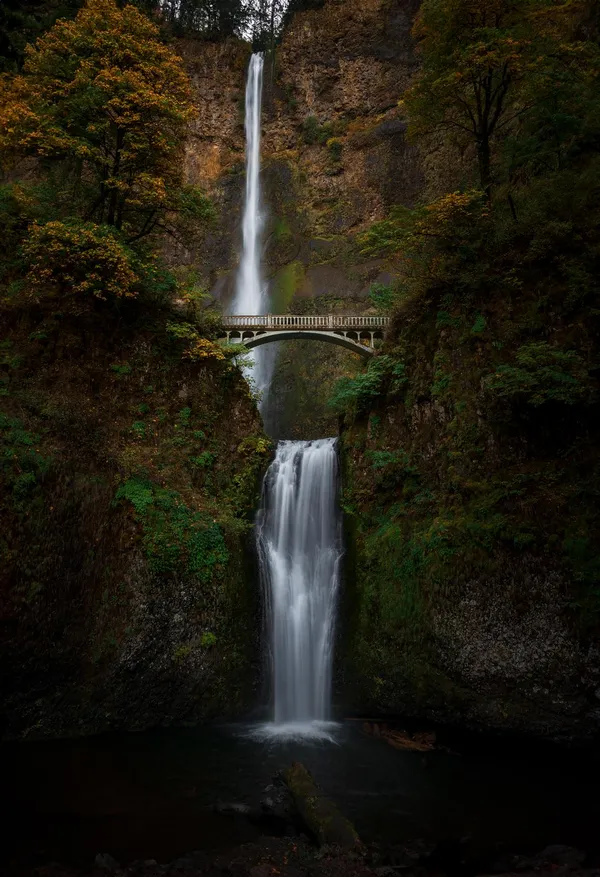 Early Morning Multnomah Falls thumbnail