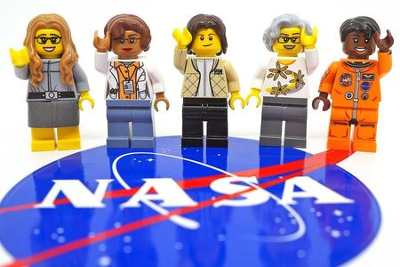 Margaret Hamilton, Katherine Johnson, Sally Ride, Nancy Grace Roman, Mae Jemison