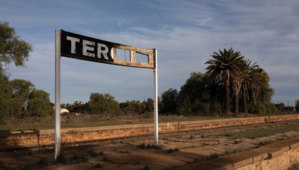 General MacArthur's Dramatic WWII Comeback Began in Australia. Trace His Journey From the Outback to the Queensland Coast