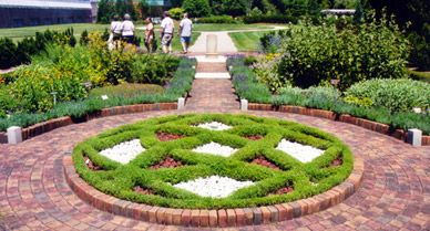 The University of Michigan's 350-acre Matthaei Botanical Gardens includes nature trails and a conservatory.