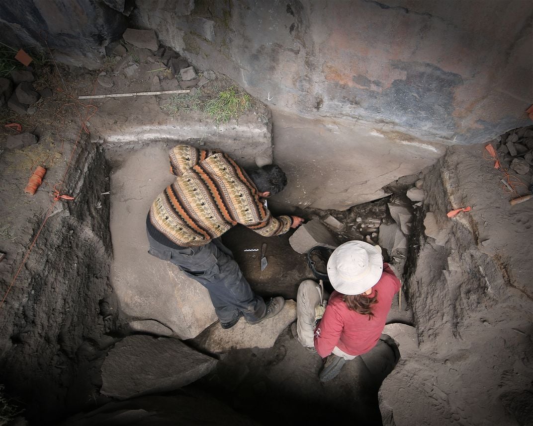 Kurt Rademaker and Sonia Zamilo at the rock shelter, by Walter Beckwith 