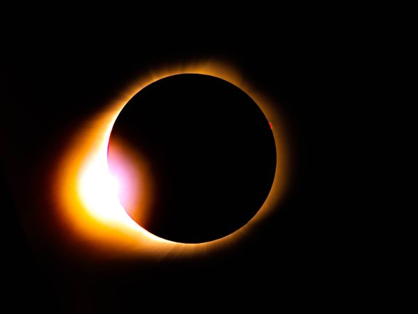 Diamond Ring - Total Solar Eclipse thumbnail